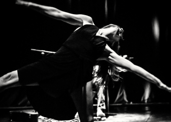 <i>9 de diciembre (19h) </i><b><br> SOBRE CUERDAS <br></b>Alicia Soto- Hojarasca Danza <br> DANZA- PERFORMANCE- MÚSICA ELECTRÓNICA EN VIVO- FESTIVAL ÓRBITA DANZA