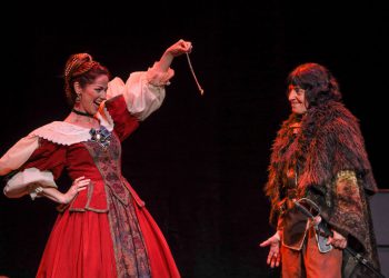 <i>4 y 5 de julio (19h) </i><b><br> LA MONJA ALFÉREZ <br>de Juan Ruiz de Alarcón<br></b>Teatro Círculo (Nueva York, EEUU) <br> TEATRO